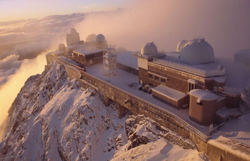 L'observatoire du Pic du Midi en hiver