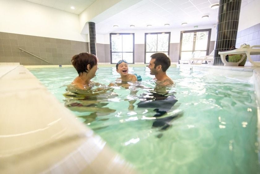 La piscine intérieure du Village Club du Soleil Le Val d'Orbe aux Rousses